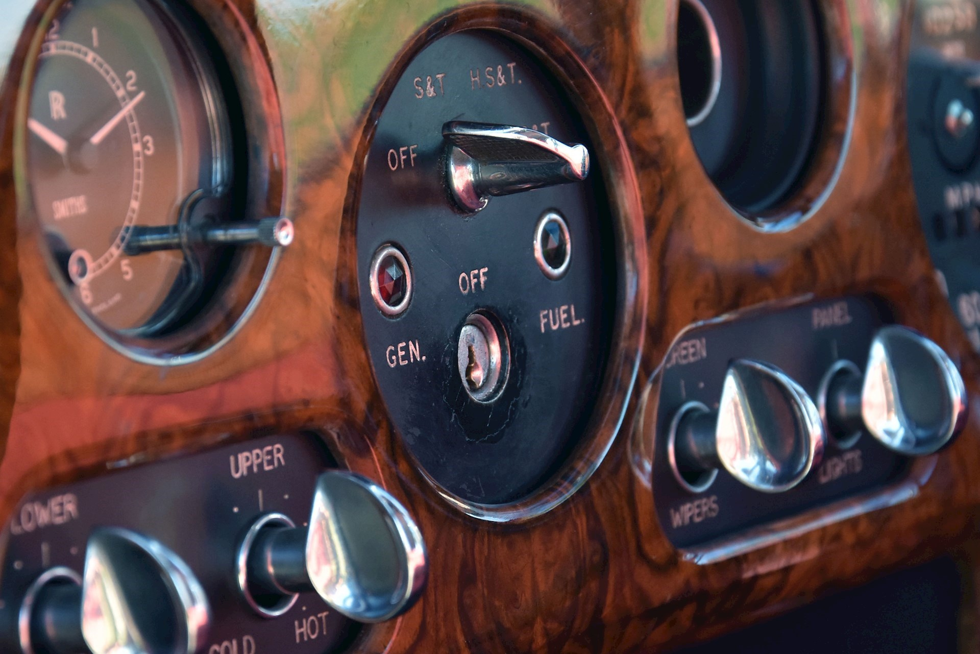 rollsroyce-dials-2jpg