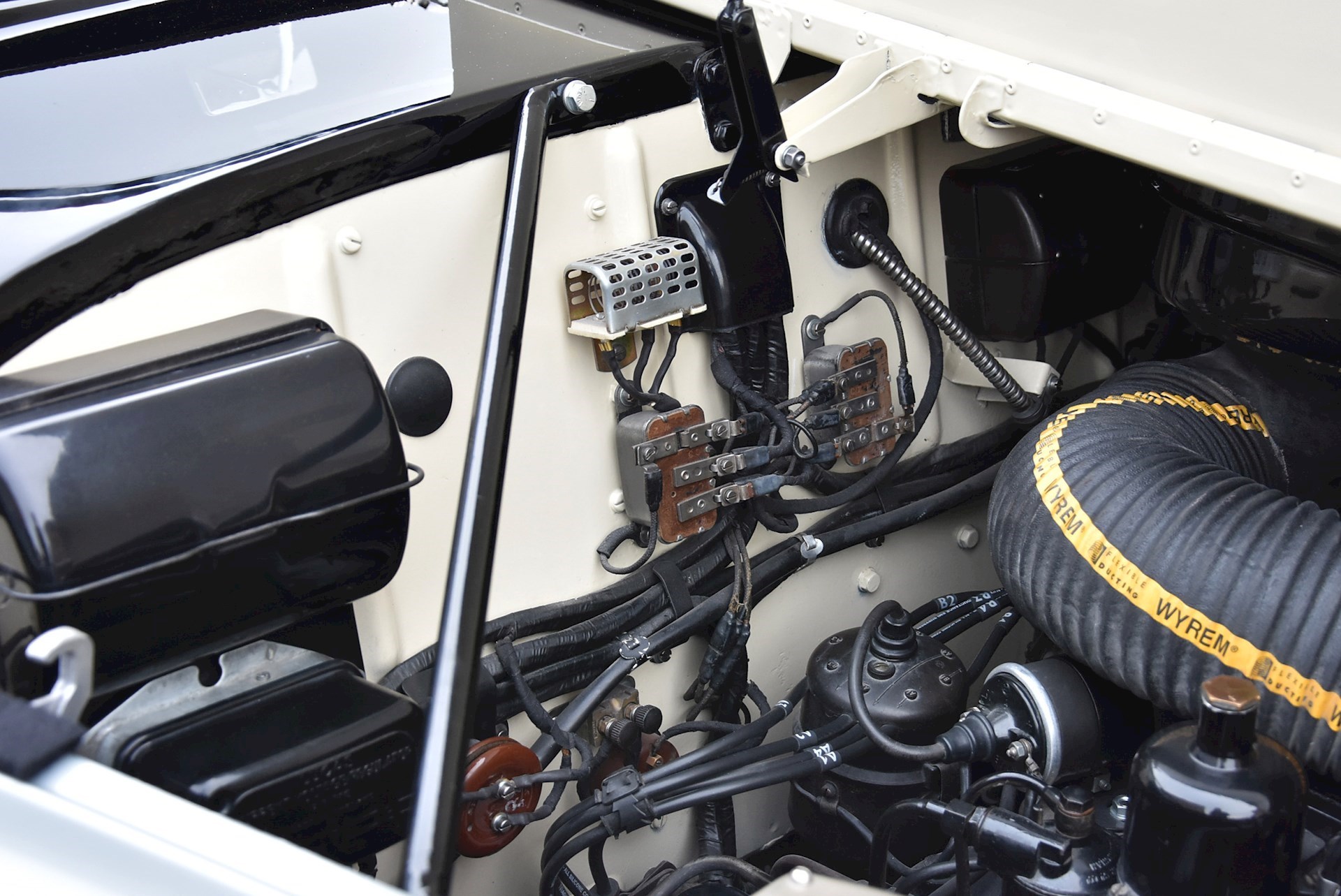 rollsroyce-enginebatyjpg