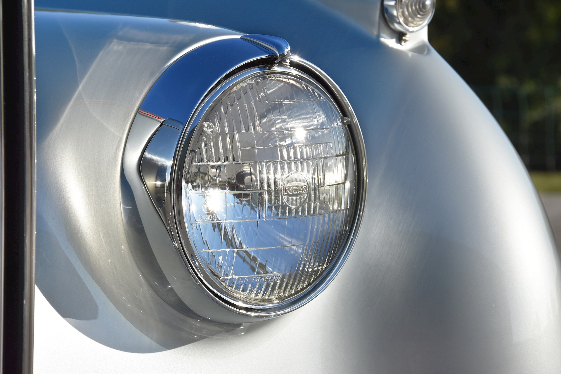 rollsroyce-headlightjpg