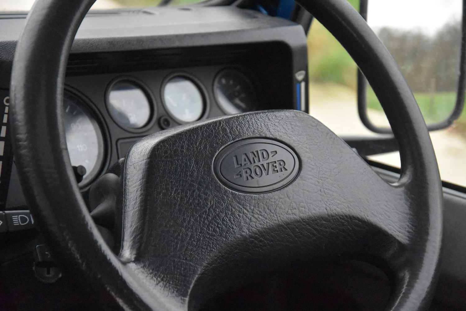 29- SteeringWheel.JPG