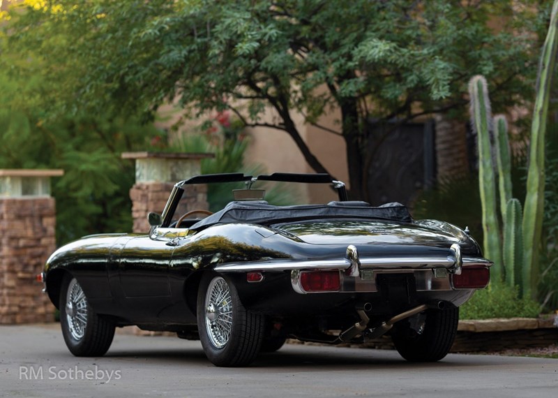 RM Sothebys Arizona | 288 GTO Ferrari Fires Up RM in Arizona