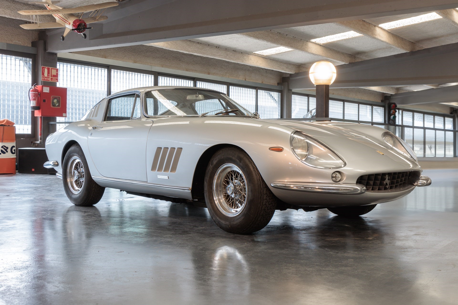 ferrari275gtb4-614479603